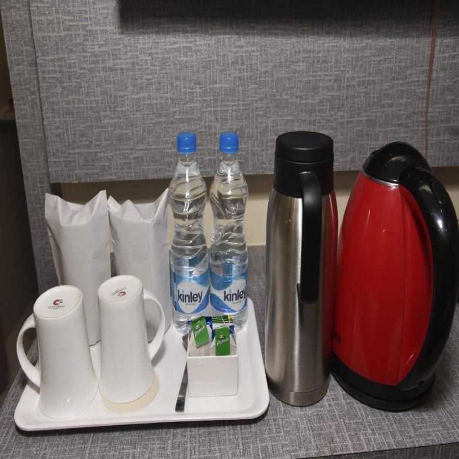 Hotel Tridev Grand Varanasi Luaran gambar